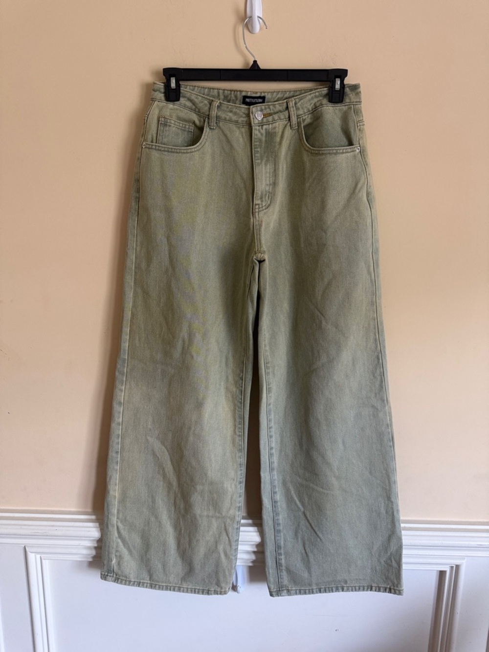 PrettyLittleThing Green Garment Dye Relaxed‎ Baggy Wide Leg Jeans 8